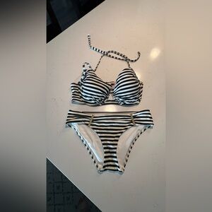 The Forever Hipster/LA Culotte Taille Basse Forever 
Size S 36 D